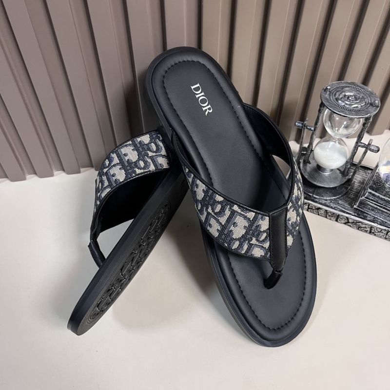 ch**an D*or slippers